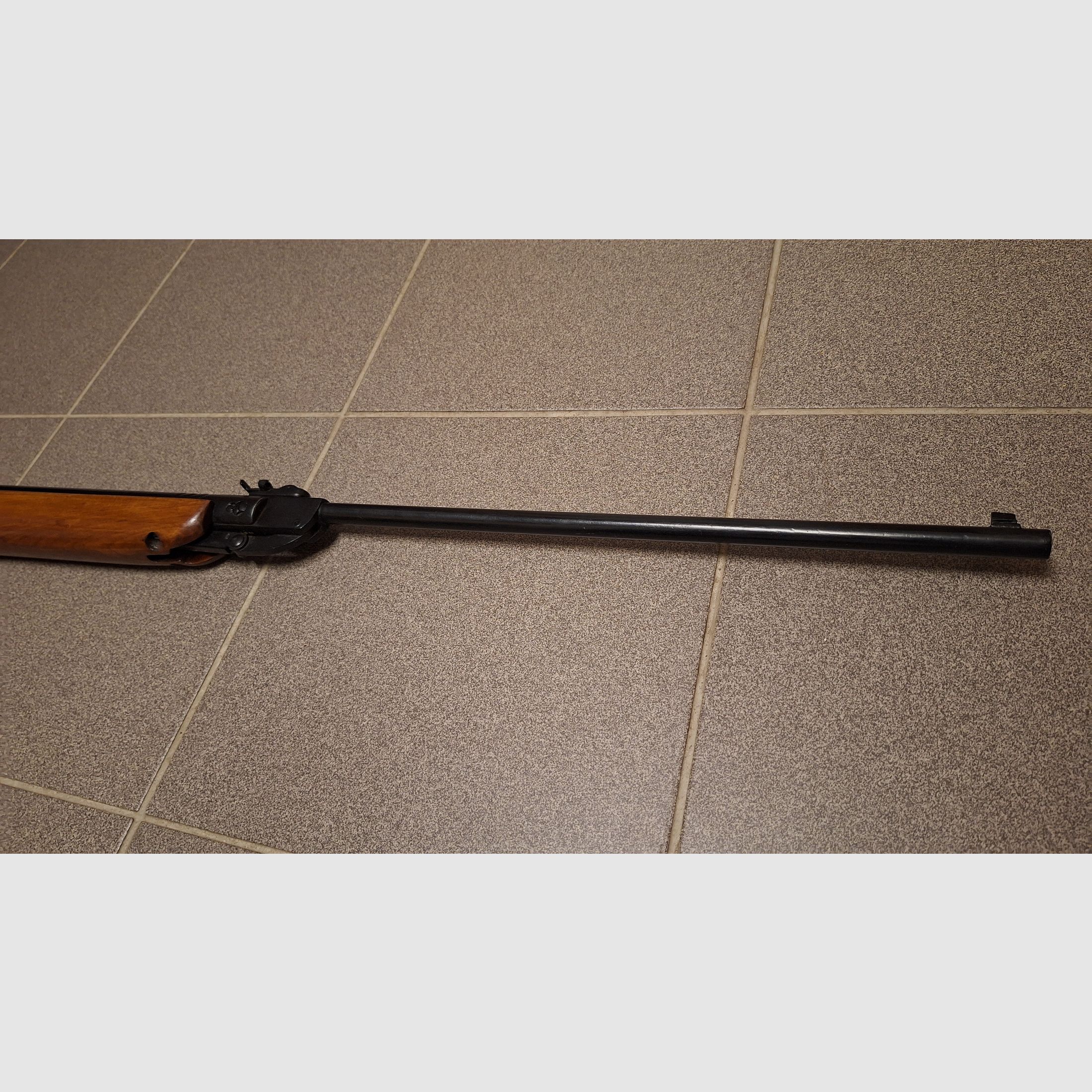 Karabinek pneumatyczny Model 303 Haenel Suhl