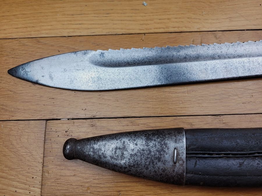 Schöne Bajonett 98/05 1. Typ – Sägezähne – Lederfutteral – W07 – regimentsmäßig beim 6. Pionierbataillon – BE+, Bild 10 von 17