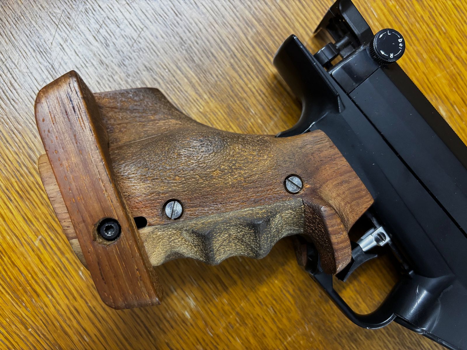 Feinwerkbau air pistol LP90, image 6 of 12