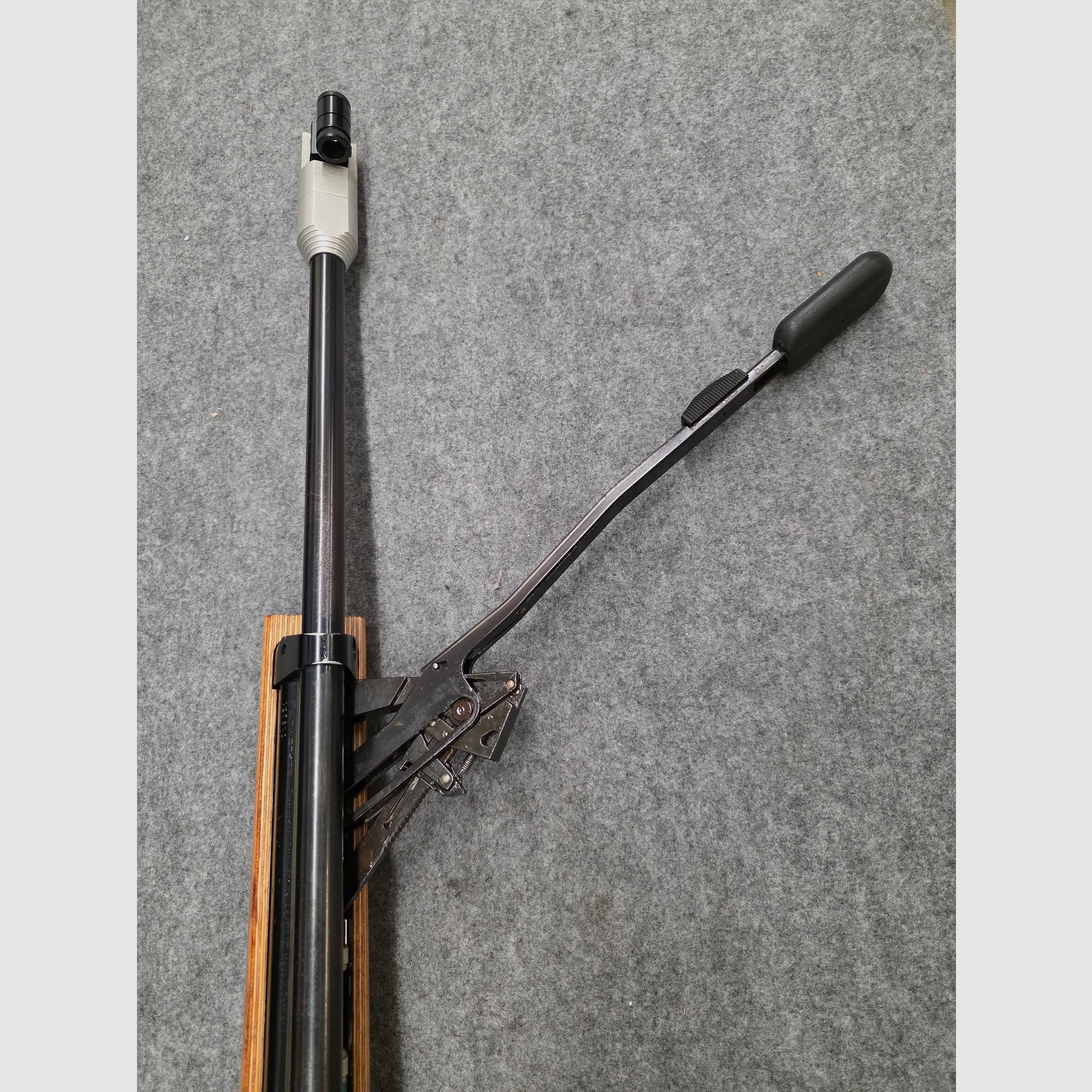 Fine Work Factory FWB Mod. 601 Operating Manual Air Rifle Pre-compressed Compressed Air Match Rifle