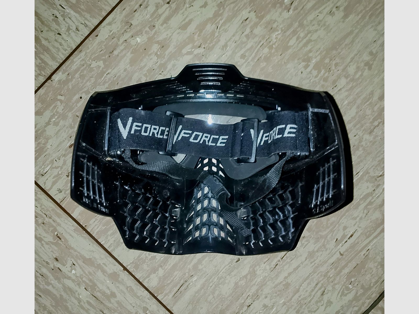 Maschera da paintball Vforce V Force nera con vetro di ricambio extra