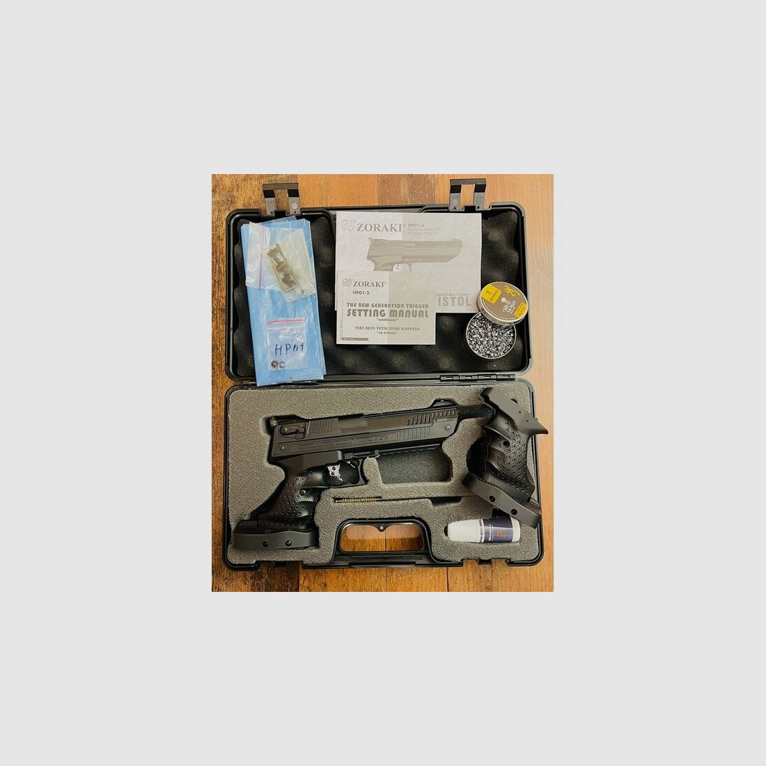 Zoraki HP 01 - 2 cal. 4,5mm Komplett Set für Links & Rechtshänder