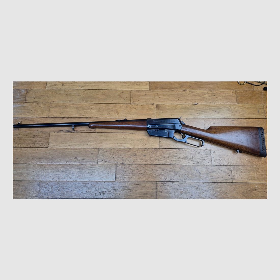 Zeer zeldzaam "echte" Winchester repetitiegeweer model 1895 Made in USA – Kal. 30.06 Springfield – Originele Winchester fabricage New Haven van 1911! – Import uit het Duitse Rijk voor 1914 – Prachtig walnoothout van klasse IV – Originele bluing van 98% bijna perfect – Zeer mooie markeringen van "echte" Winchester (niet Japan na 1985) – Prachtige loop en perfecte mechanica – Wapen in originele staat in uitzonderlijke staat – Categorie D §e)! – Zeer zeldzaam en in uitstekende staat++, afbeelding 2 van 38