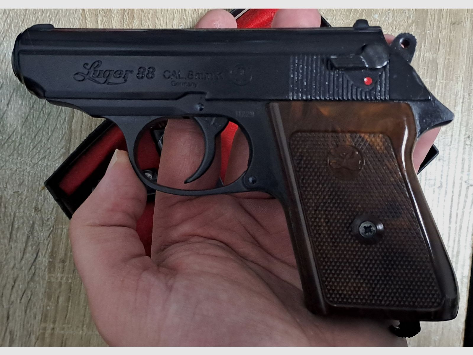 Luger Mod. 88 (Baugleich mit der RG 800) im Kal. 8 mm Knall/ PTB 414