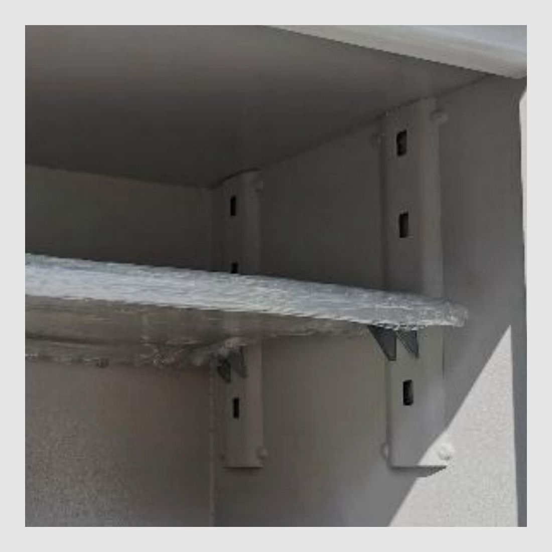 Waffenschrank Shooter ZALAN (1300x540x380) 7 LW, Klasse 1