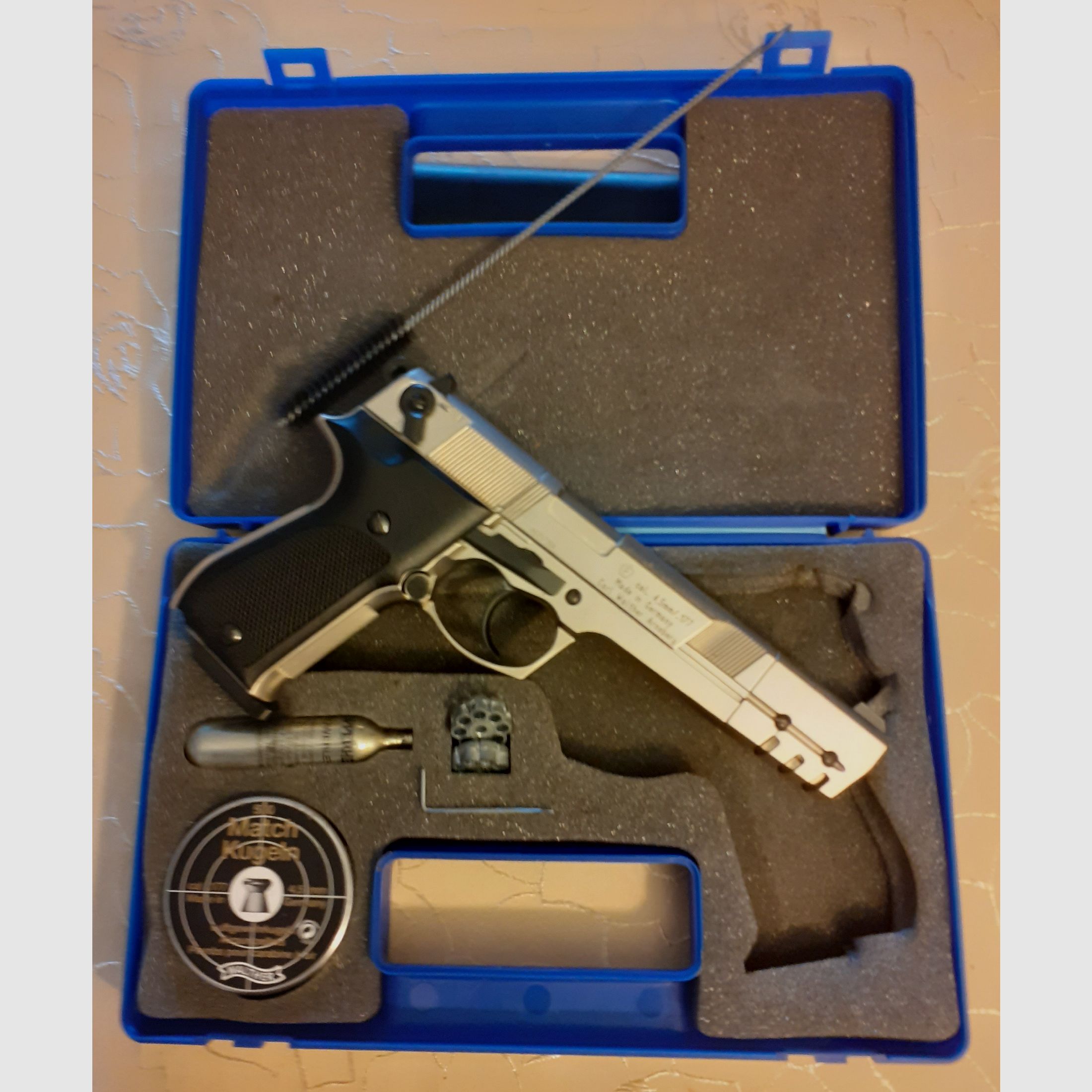 Pistolet CO2 Walther CP88 Competition, niklowany