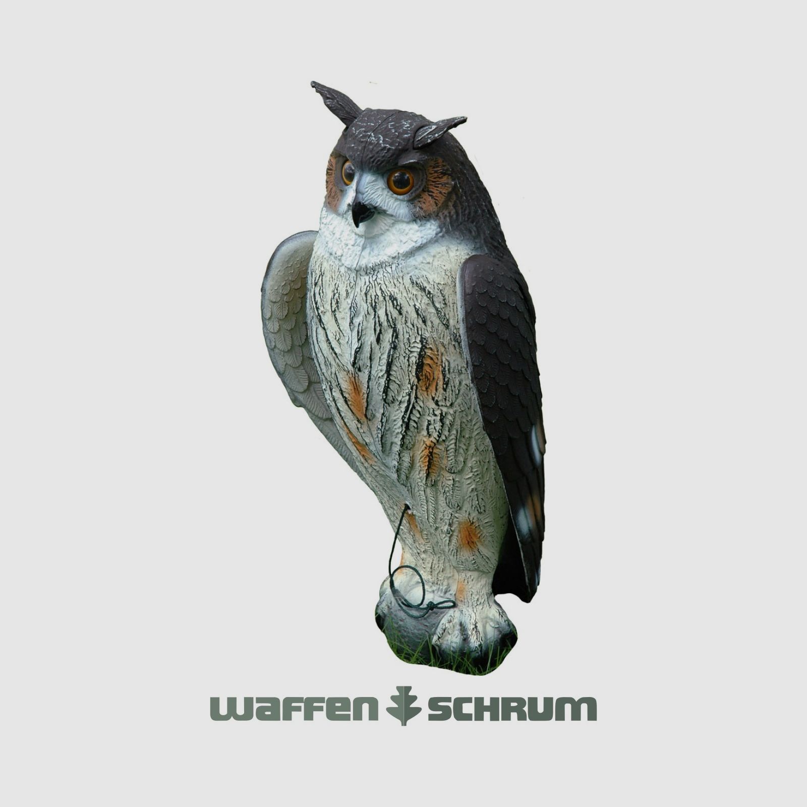 Hüttenuhu mit beweglichen Schwingen