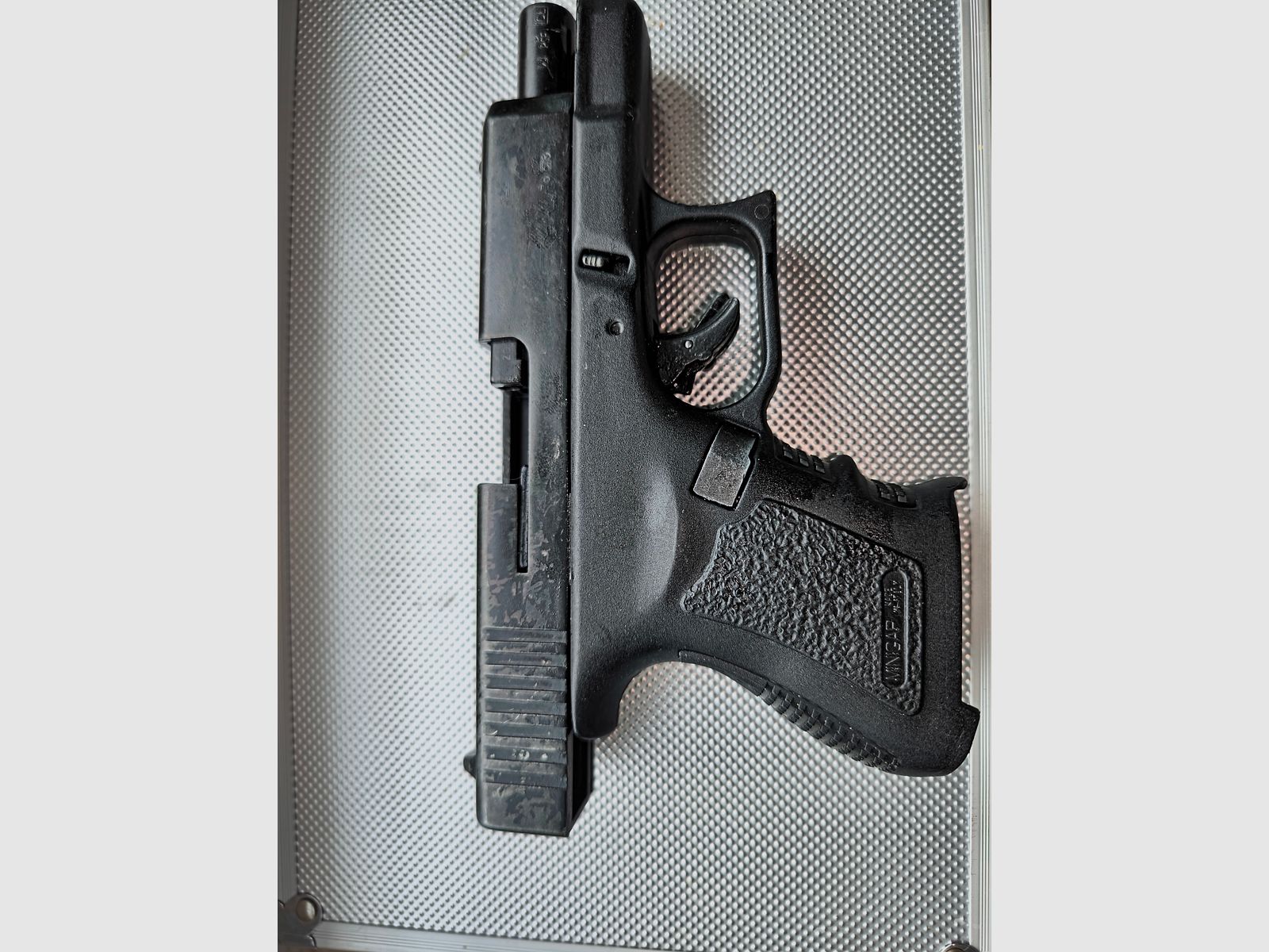 SRS-Gas/Schreckschuss Pistole, BG 26 GEN. 2-MINIGAP, Kaliber 9mmPAK, PTB 929 Mad in Italy - Vertrieb durch Firma Gillmann in Deutschland, Nachbau der Glock 26, Gebraucht Zustand, Neu & Gebraucht nicht mehr zu bekommen!! 