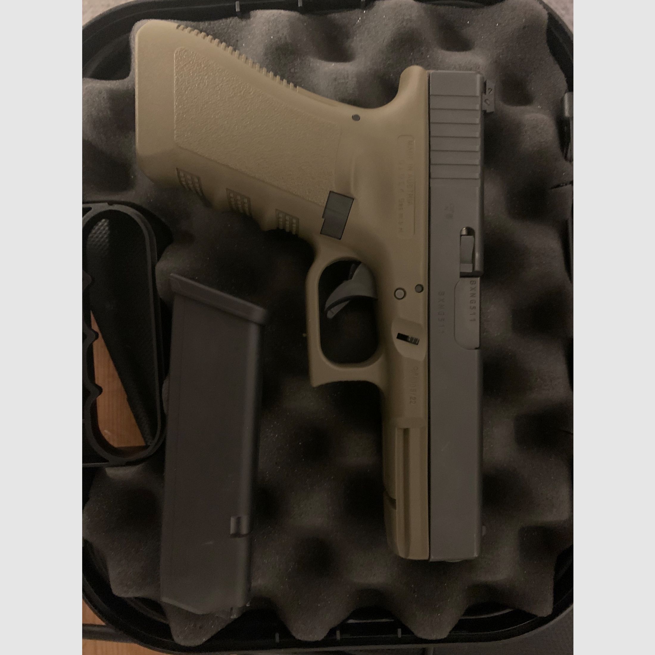 Glock 22 .40S&W Gen. 3 grün + Munition vorhanden, Bild 1 von 2