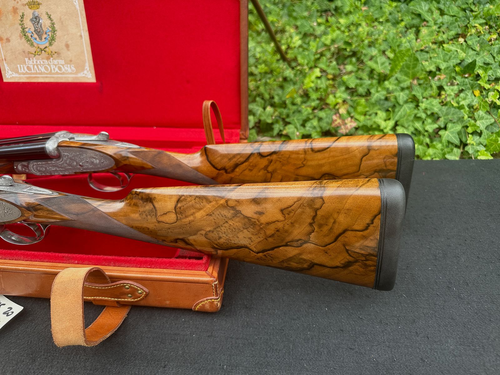 Luciano Bosis Queen - Fine side-lock shotgun pair in caliber 20