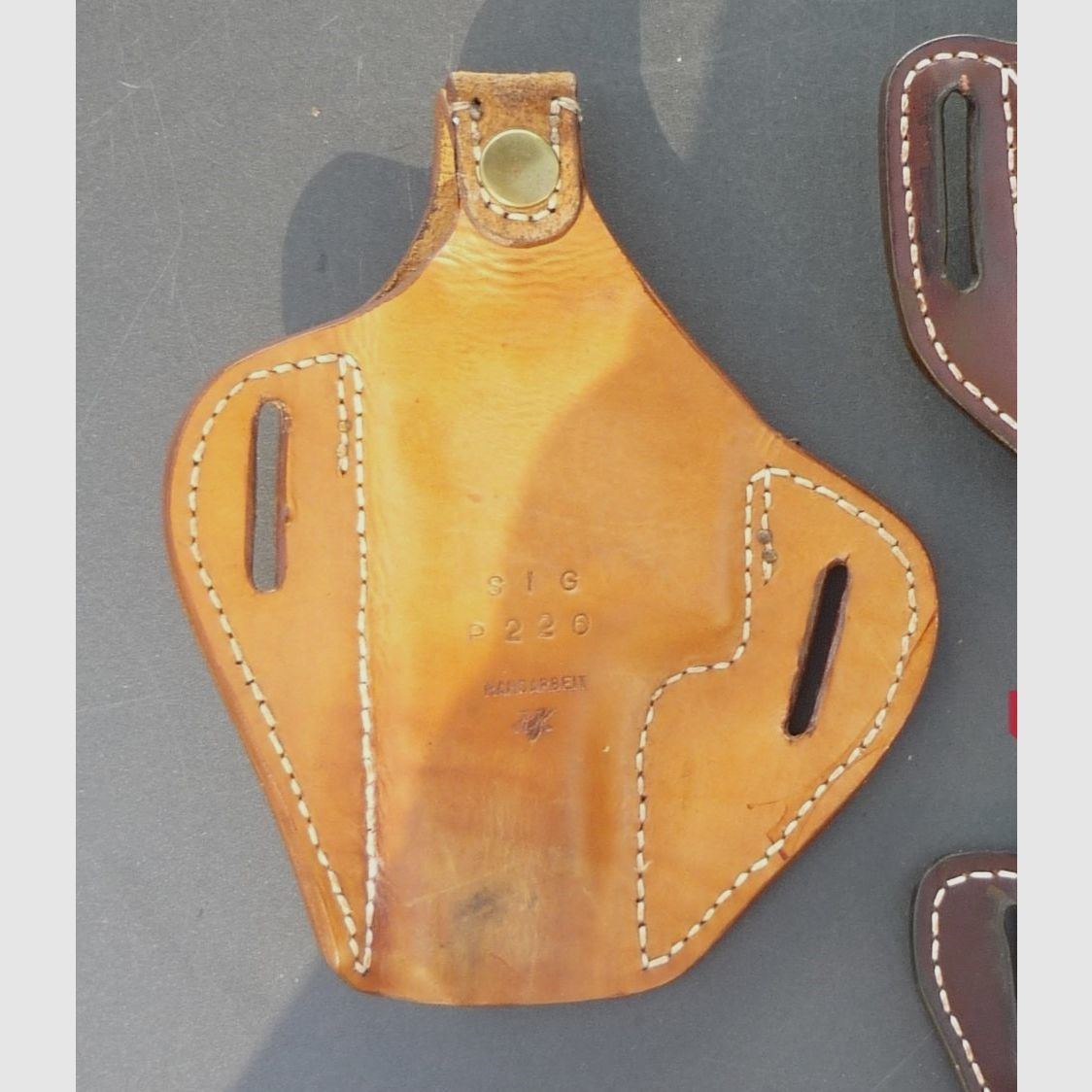 HKDesign Holster Art. Nr. 015, Beveiligingspannenkoekholster voor SIG P220 - Rechtshandig-