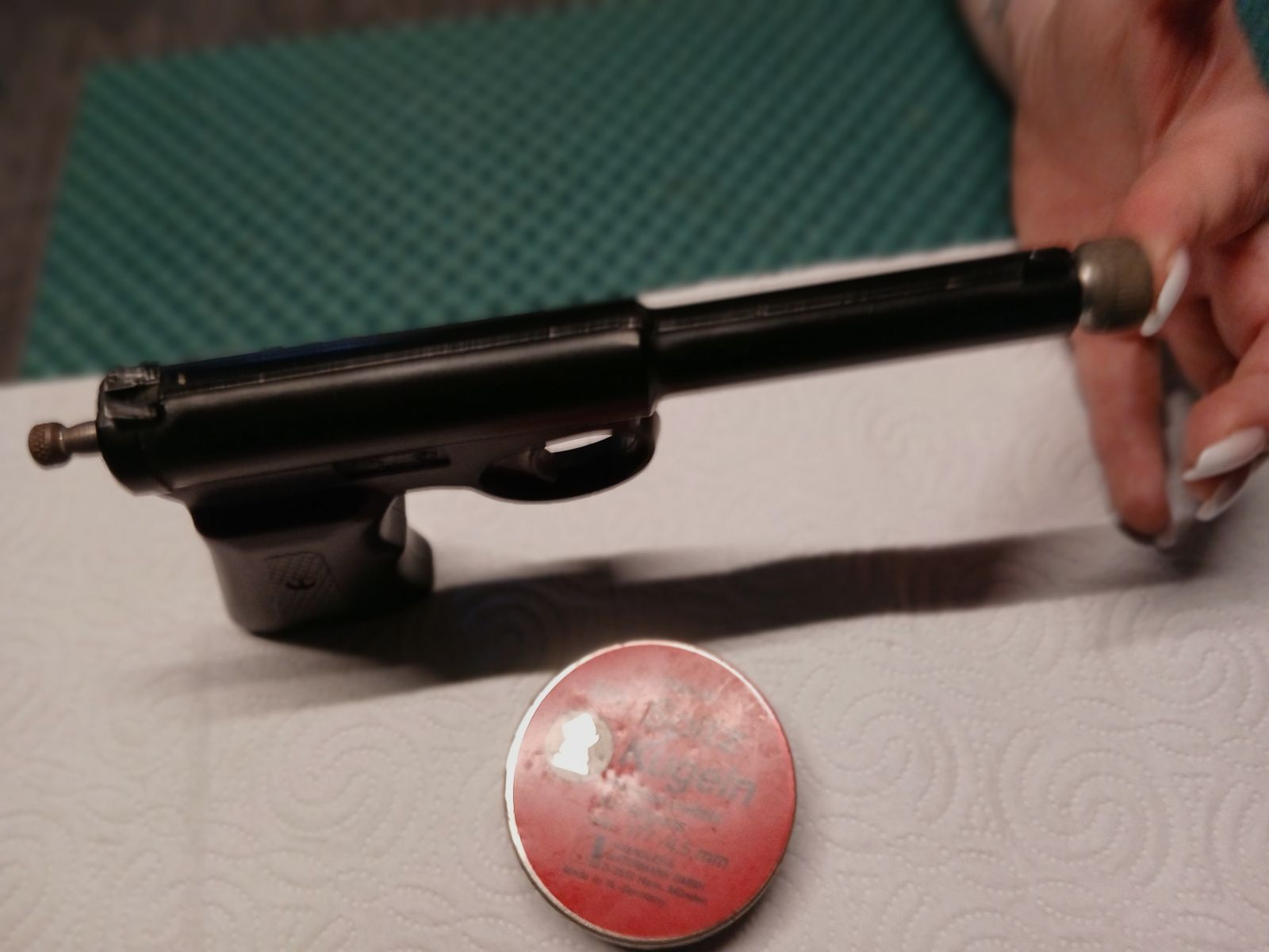 TJ Harrington “The Gat Red Box” .177 Pop-Out-Pistole.