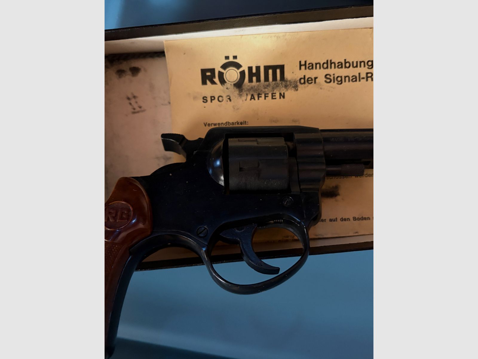 Signal Revolver RG 76