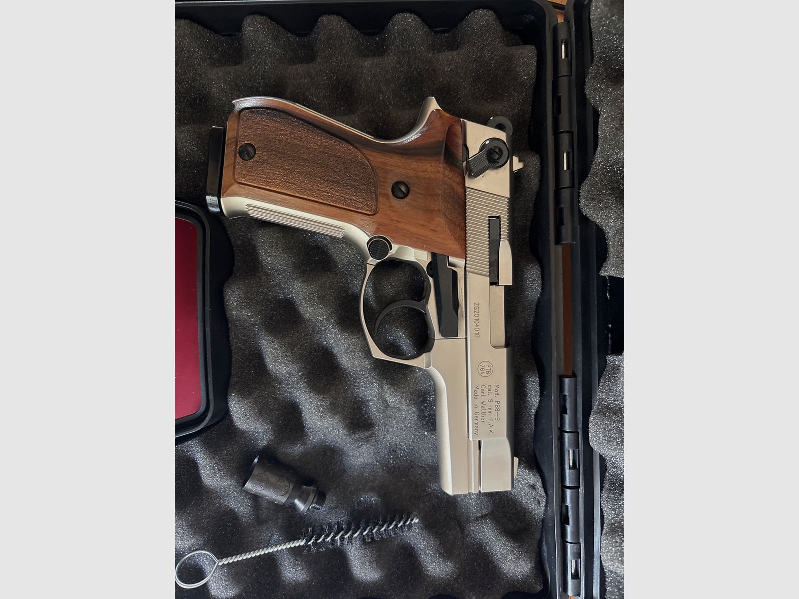 blank-firing pistol, image 2 sur 7