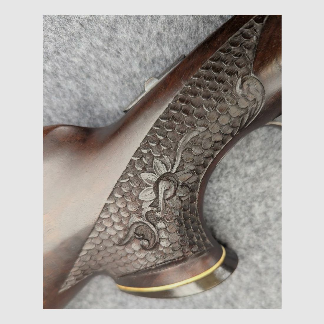 Mauser Mod 98 with animal engraving and stalking safety