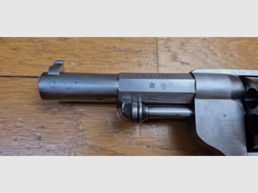 Sehr schöner Dienstrevolver Modell 1873 – Kaliber 11mm73 – Vollständig monomatrikuliert – Immer noch original strohgelb nach 145 Jahren! – MAS 1881 – Sehr gute Mechanik, schöner Lauf und schöne Kammern – TBE / TBE+, Bild 21 von 21