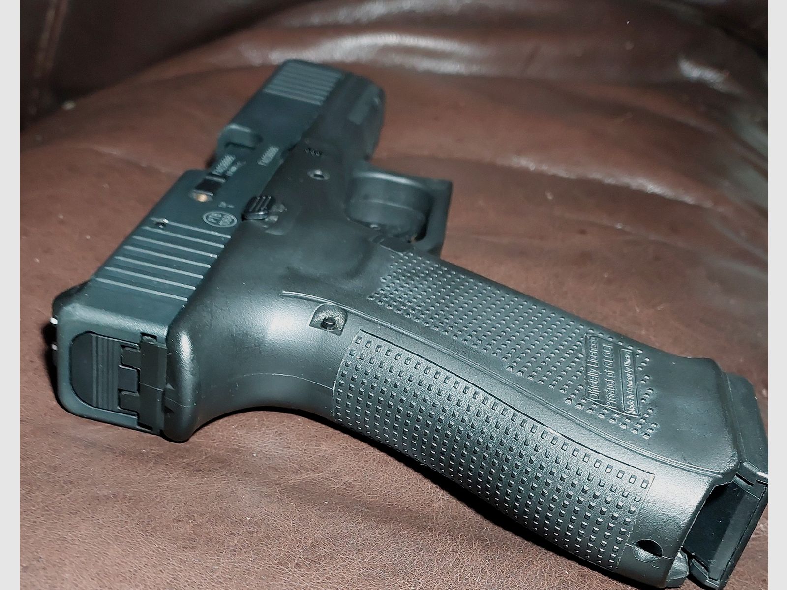 Glock 17 Gen5 Schreckschuss Pistole 9mm P.A.K. schwarz (PTB 1068) - 2 Magazine - Taktisches IWB Holster Rex Arms Sidecar