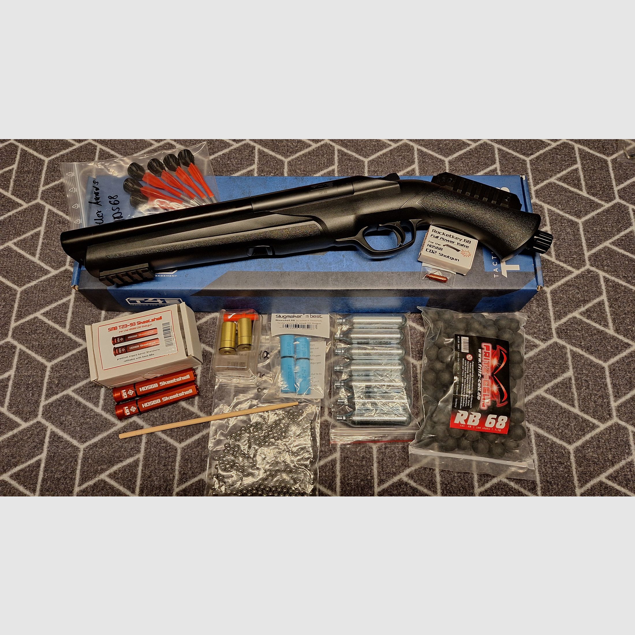 T4E TS 68 / HDS 68 Premium pakiet z zaworem eksportowym, amunicją, CO2, pociskami śrutowymi, strzałkami itp. Nowy!