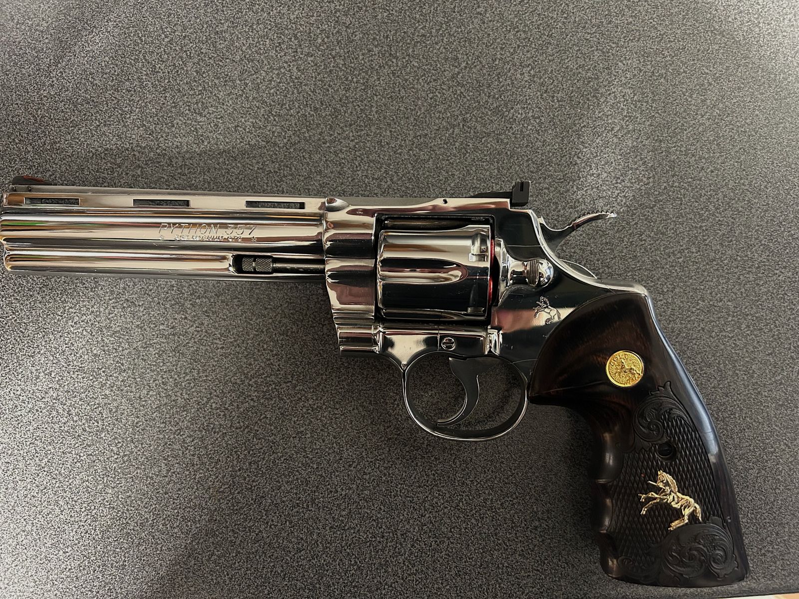 Colt Python 6“ acero inoxidable 357