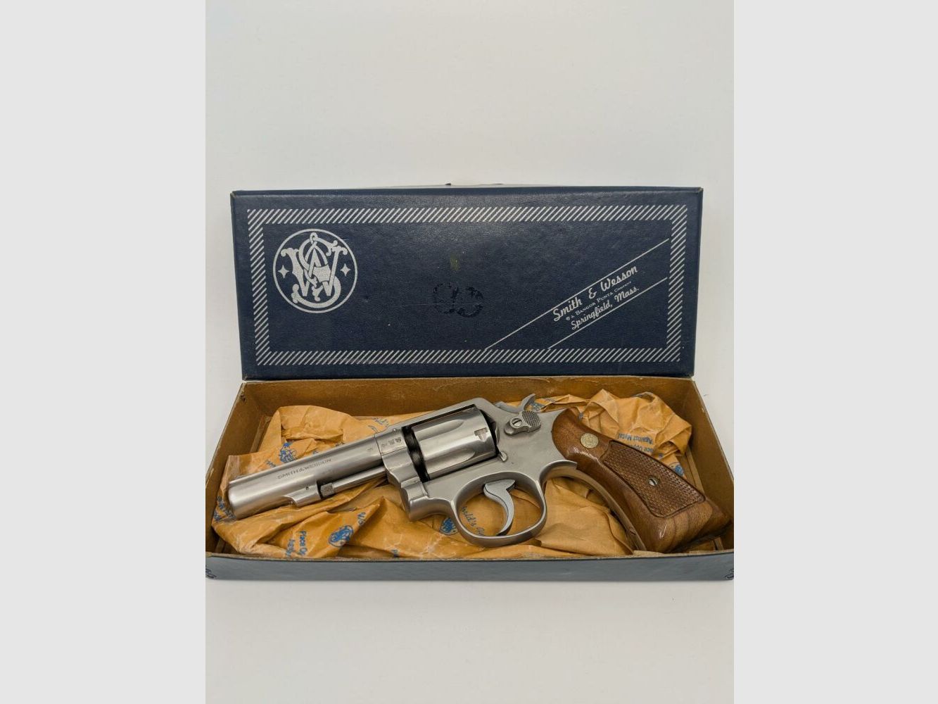 S&W 64-1