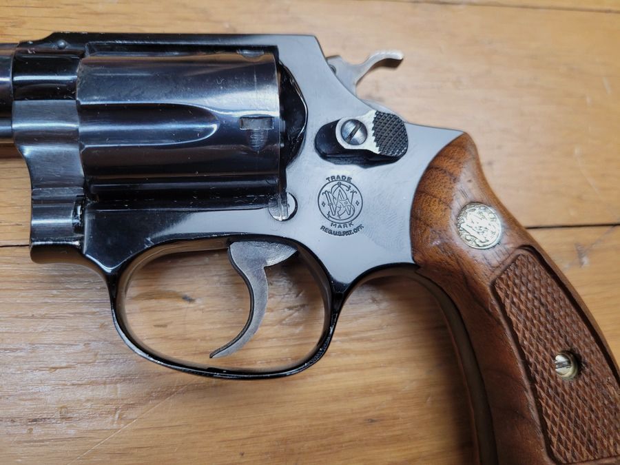 Selten Revolver Smith&Wesson Mod 37 oder „Chiefs Special Airweight“ – 5 Schuss im Kaliber .38 SP – Lauf 3 Zoll neu – Gewicht von …. 420 Gramm! – Beeindruckende Waffe im neuwertigen Zustand!, Bild 18 von 20