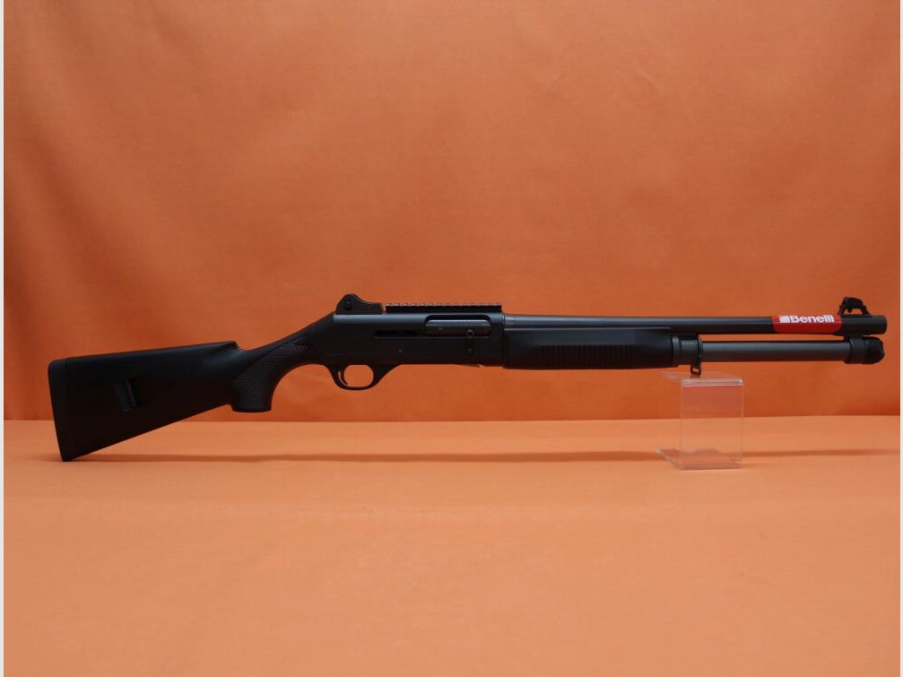 Benelli Ha.Flinte 12/76 Benelli M4 Super 90 MC 18,5"/47cm Lauf/ Multichoke/ Festschaft/ Ghost-Ring-Sight