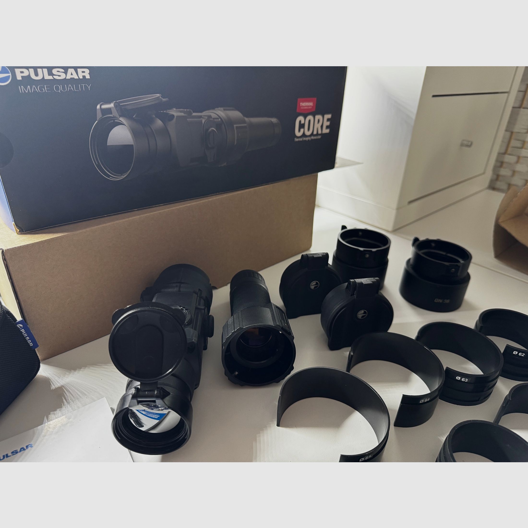 Pulsar core  FXQ55BW Neuwertig inkl 2 Montageadapter und Zubehör 