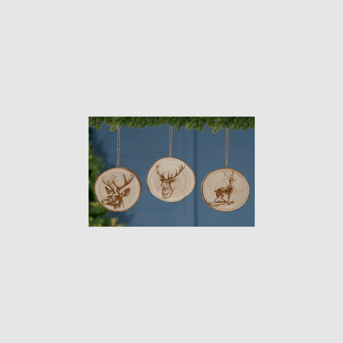Guild wood tree slice deer motif