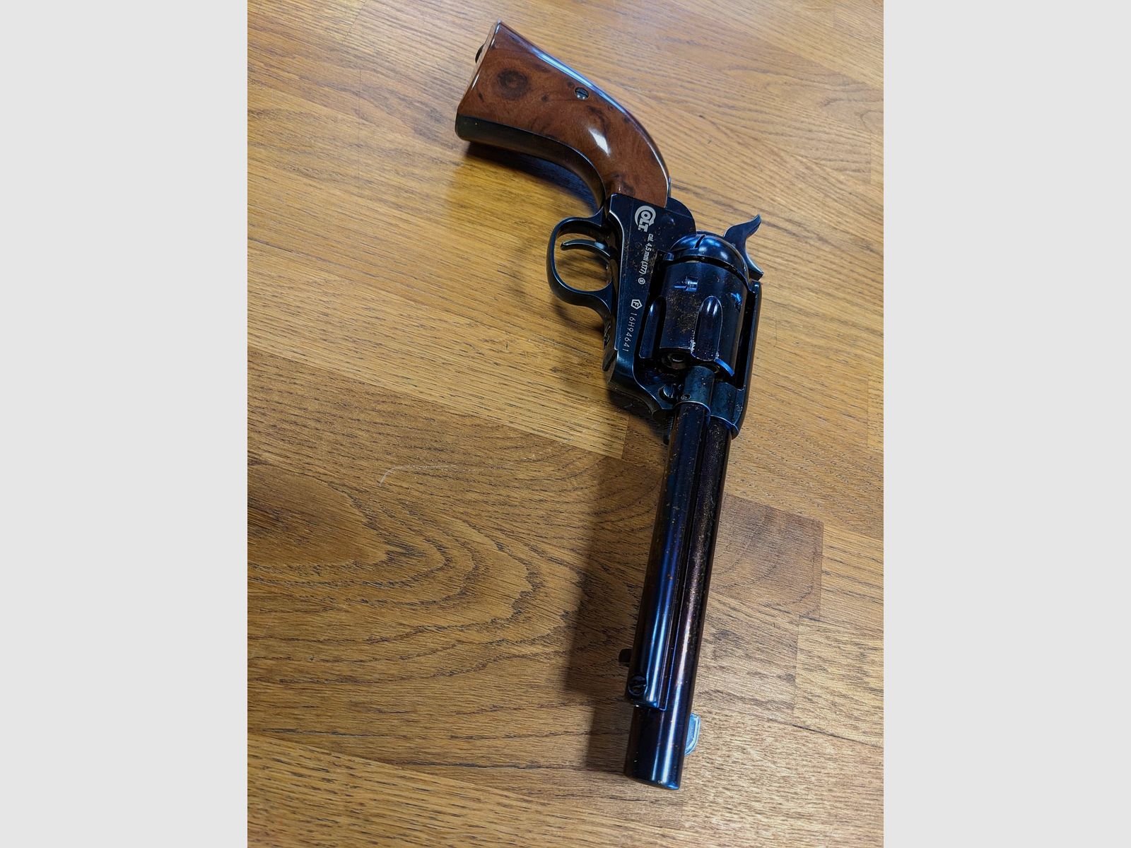 Colt Single Action Army 45 bleu revolver CO2 calibre 4,5 mm BB Peacemaker *défectueux*