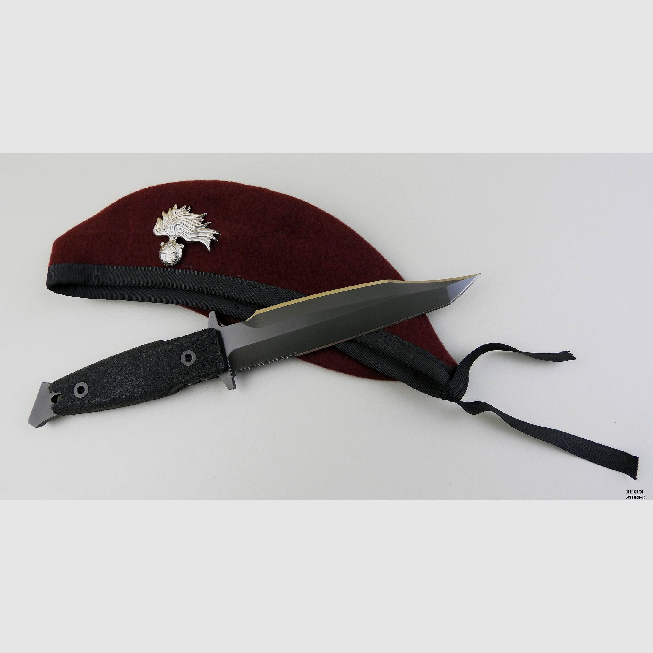 Pugnal 1. Regiment Carabinieri Paracadutisti „Tuscania“ – Extrema Ratio, Bild 2 von 9