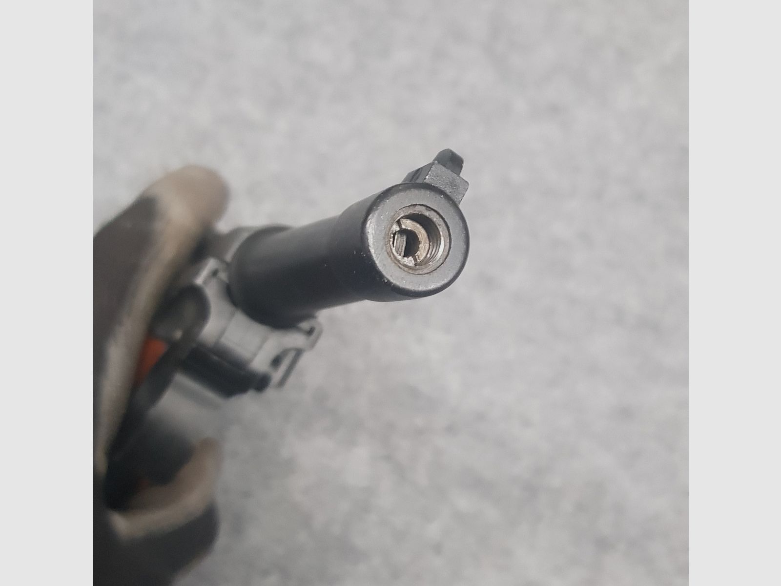 Sehr seltene Pistole PTB 517 Record Mod.  08  Cal. 8mm Knall PAK schwarz brüniert Schreckschuss P08 Holzgriffe