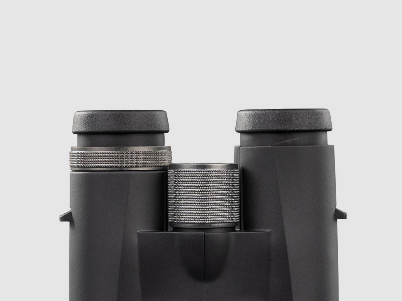 DOOR PUMA 10x42 roof prism binoculars black with accessories 533413