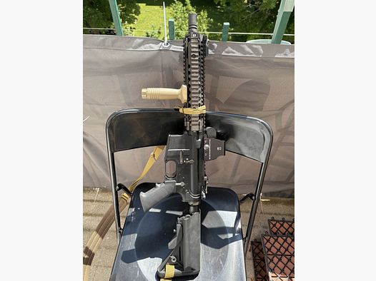 GHK x Colt/Daniel Defense M4 MK. 18 Mod. 1 GBBR w tym 5 M4 Gazowy Magazyn (Gen.2)