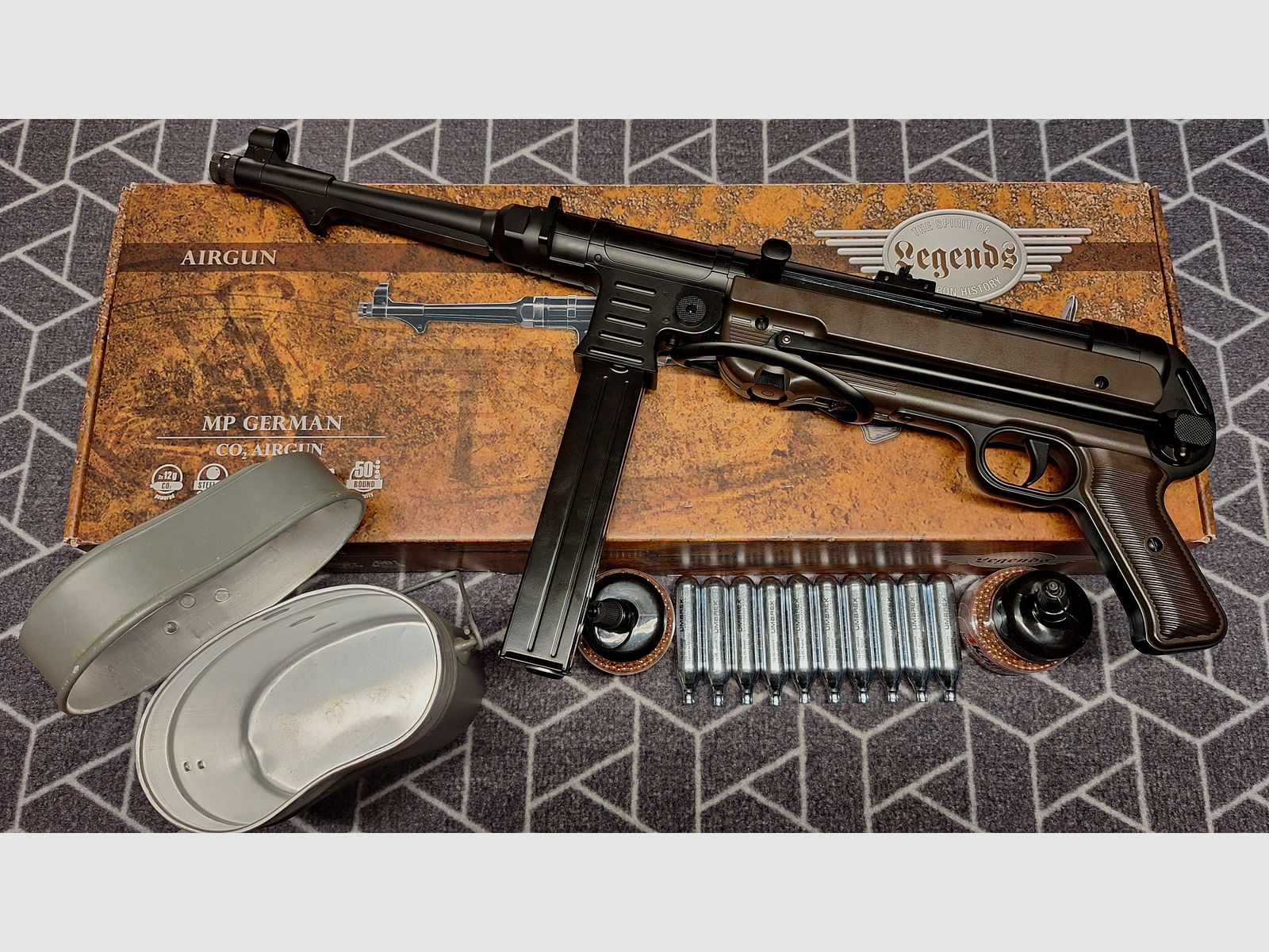 Légendes MP40 - 4,5 mm acier BB Co2 - Tout en métal ! Avec CO2 + munitions + Henkelmann !