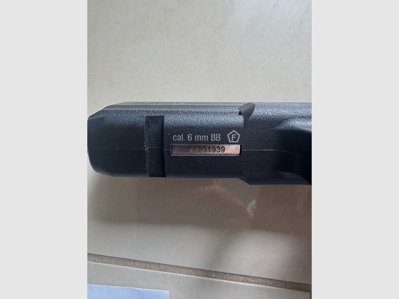 Airsoft Komplettset NEUWERTIG mit Begadi SMR16 und VFC Glock 17 