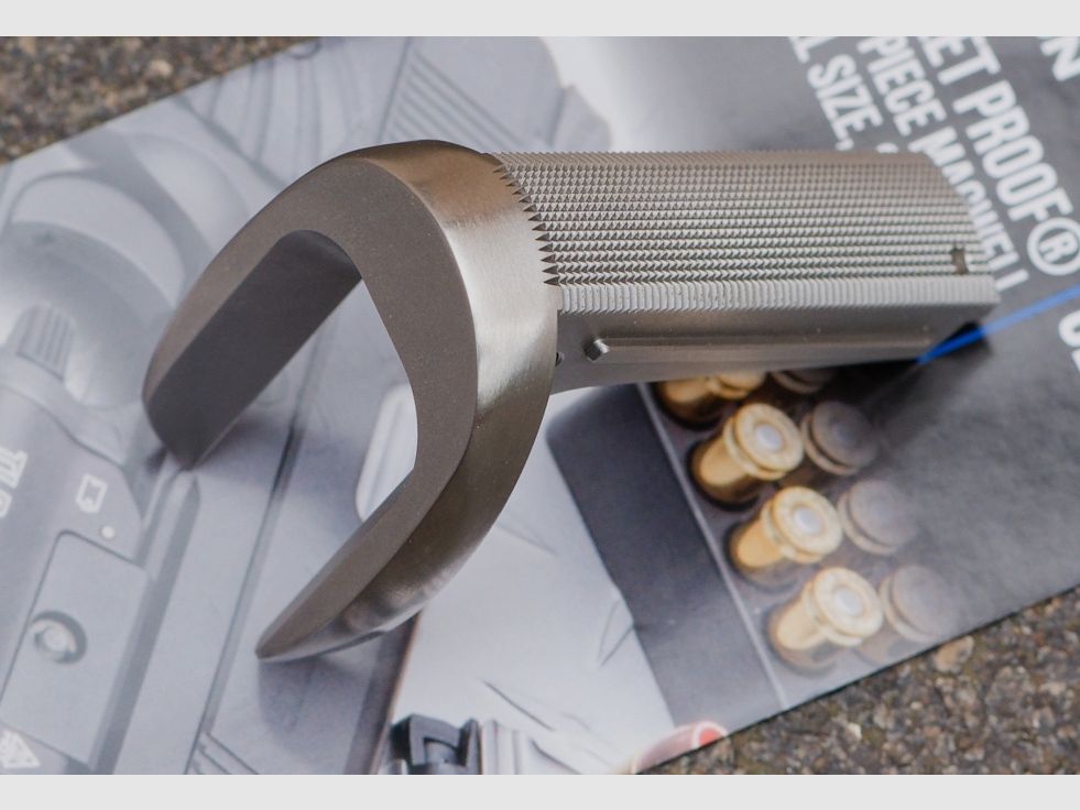 Wilson Combat magwell / Magazintrichter für 1911 / neuwertig