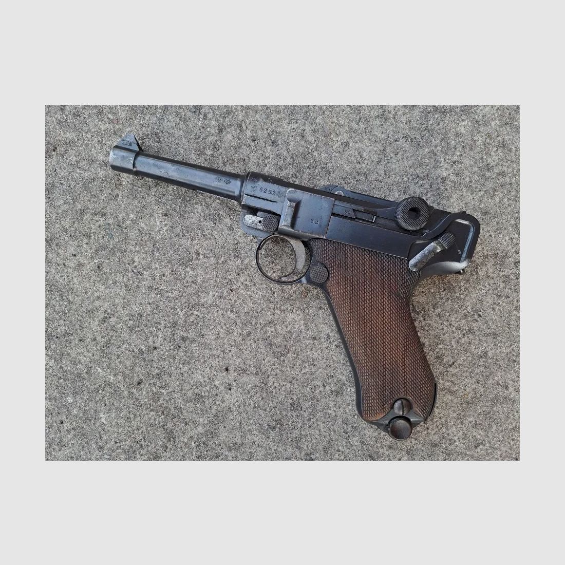 Luger P08 EU-Deko 1915 DWM, numer zgodny