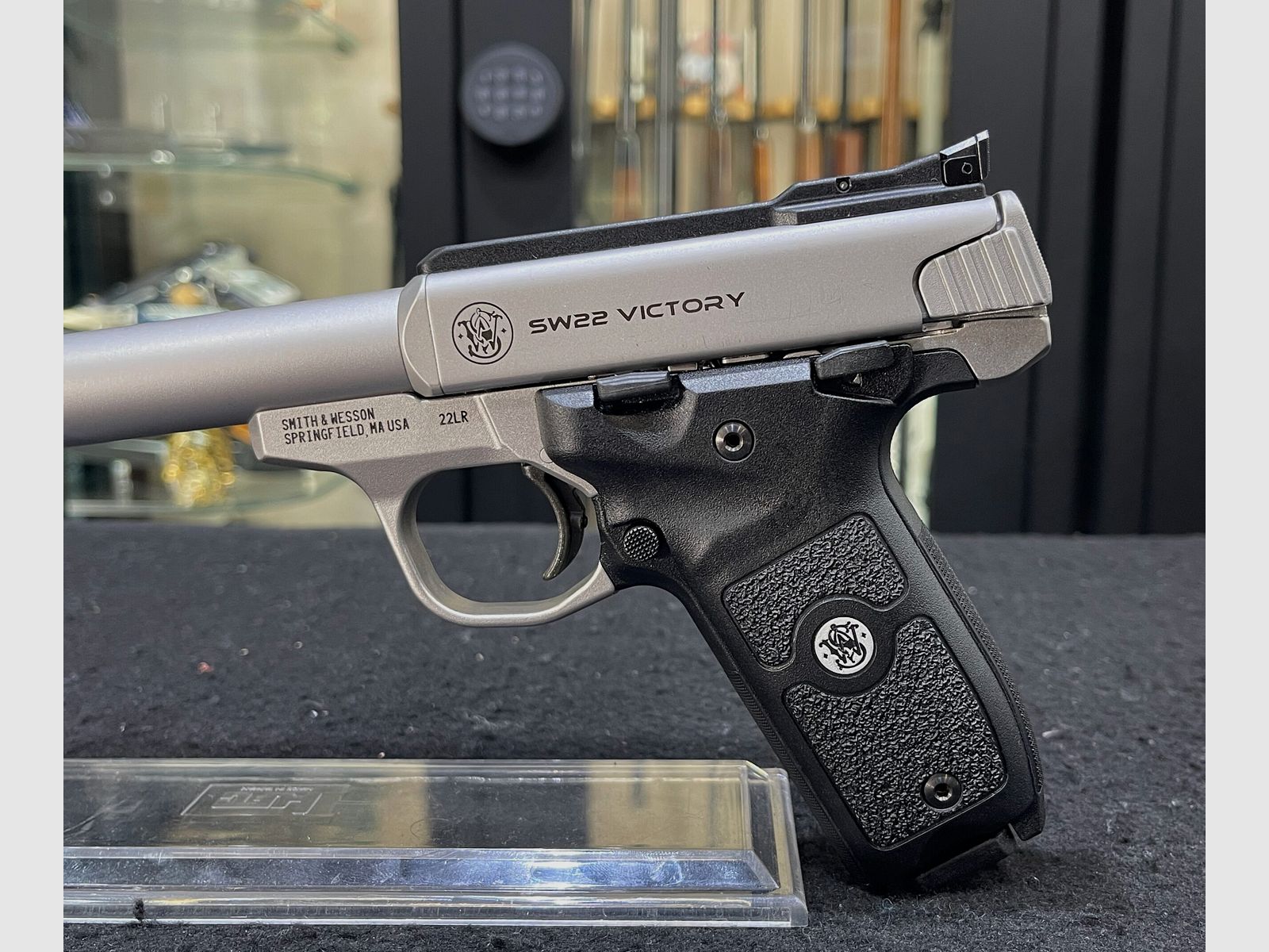 Smith & Wesson SW22 Victory, Bild 2 von 11