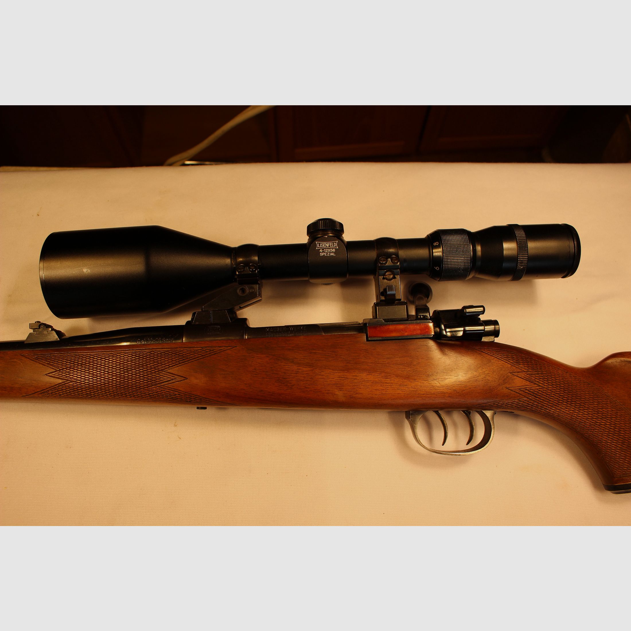 Repetierbüchse mit ZF im Kaliber .30-06.