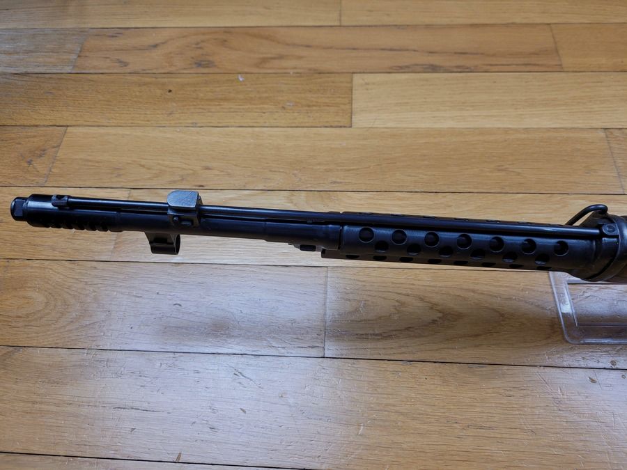 Iconisch Sovjet semi-automatisch geweer SVT-40 – Arsenal Tula 1941 – Enkele serienummer 7,62x54r – 2 magazijnen – Zeer goede staat, afbeelding 17 van 22