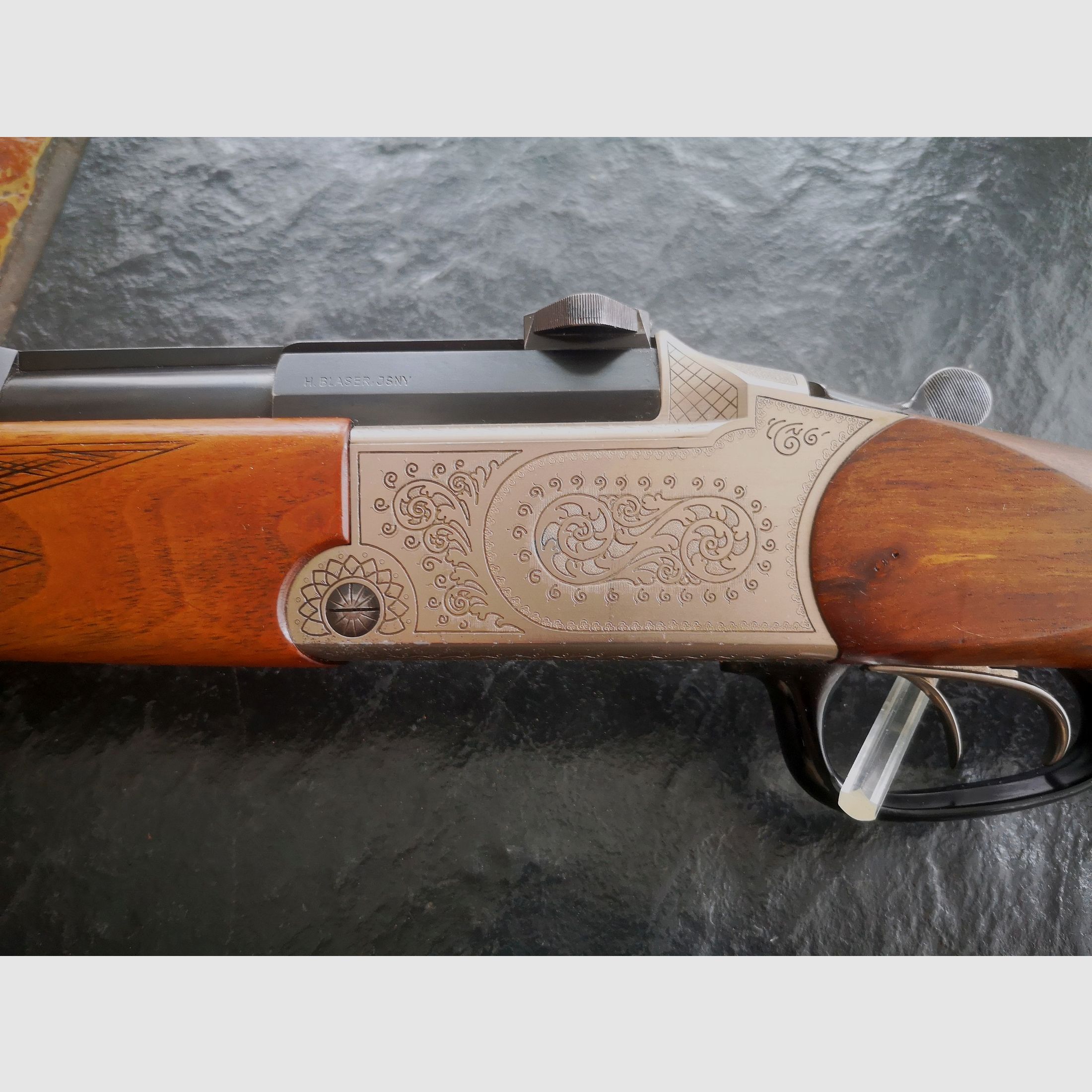 Blaser BBF 5,6x50 R Magnum 16/70 mit Handspannung, Bockbüchsflinte.