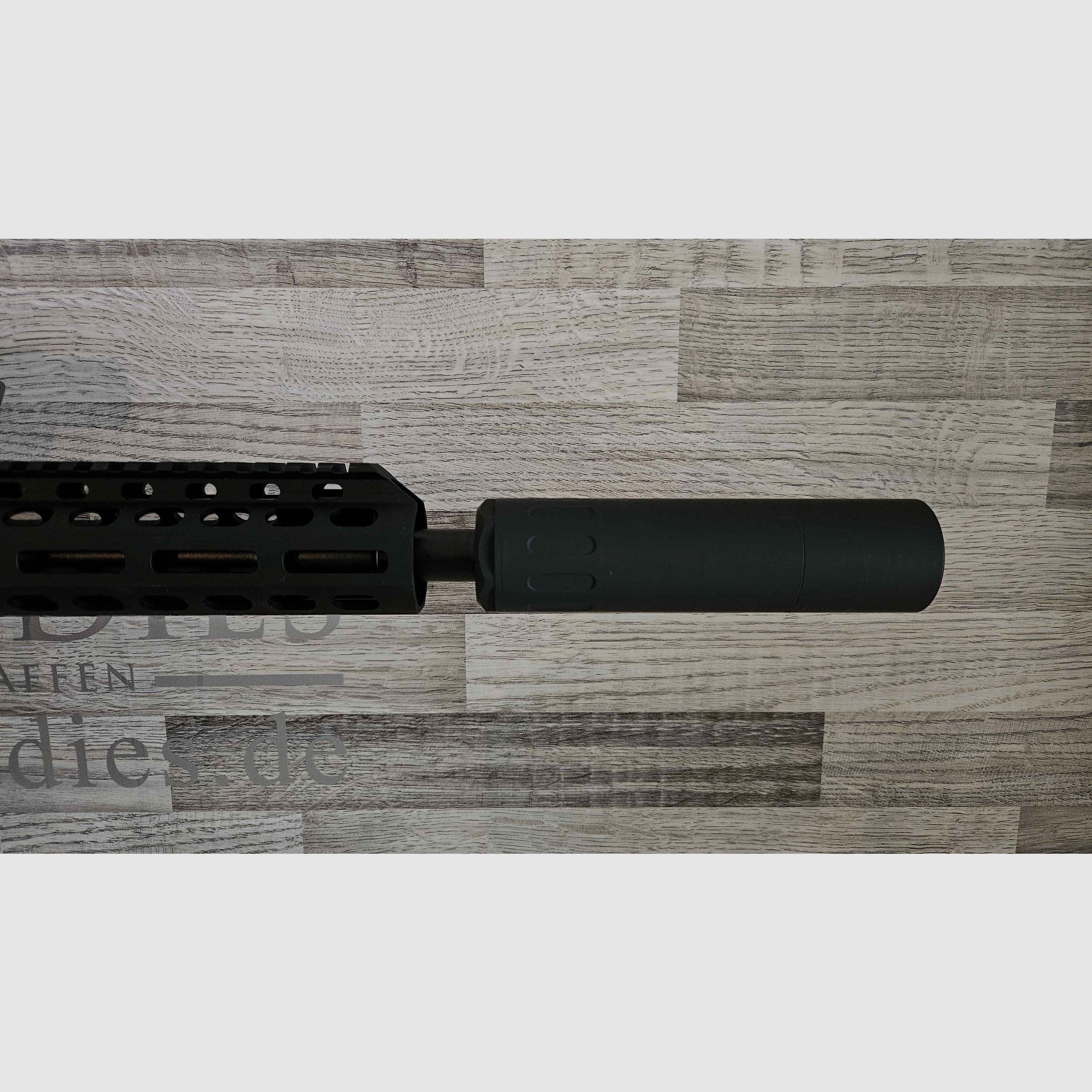 Brand new from the specialist trade - Schmeisser AR15 S4F 10.5" .223Rem - Set with silencer + Meopta scope