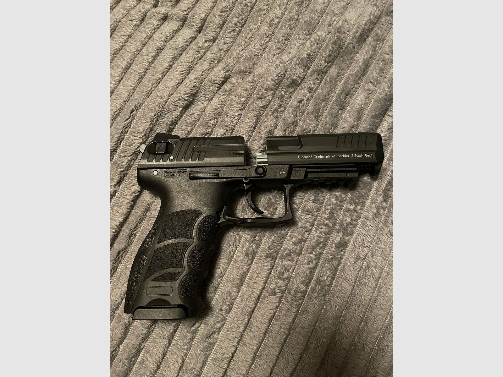 Umarex Heckler&Koch P30, CO2 4,5mm(.177 cal.) Diabolo & 4,5mm(.177cal.) BB