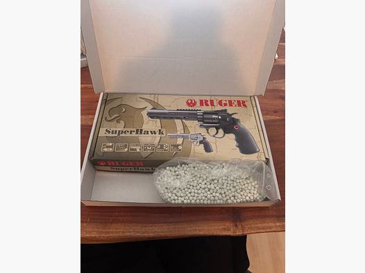<Ruger Super Hawk>