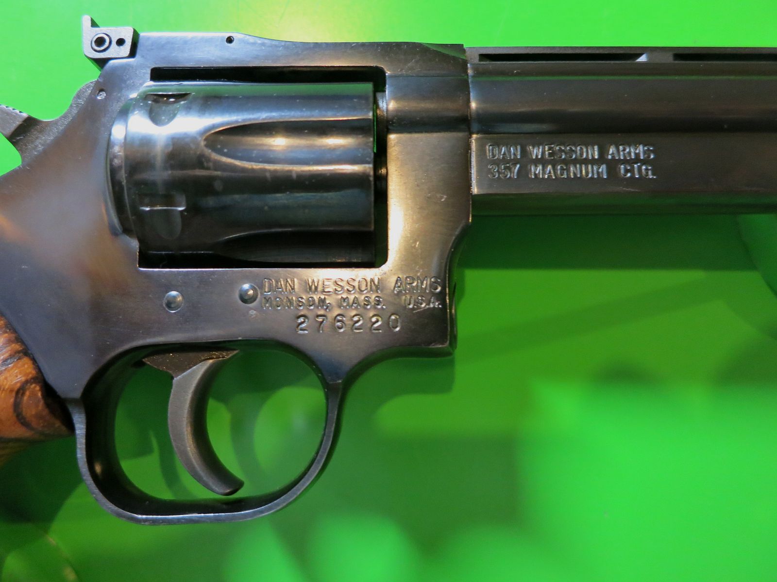  Revolver Dan Wesson Model 15 .357 Magnum, "Monson", Pistol Pak, 2,5"/4"/6"/8" Läufe   #63-