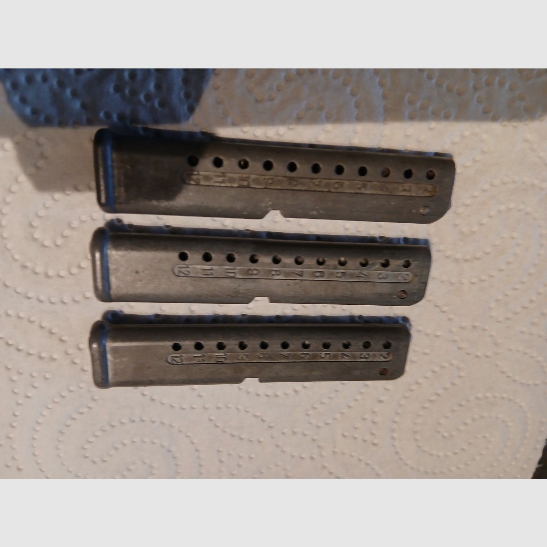 Rivista per fucili ad aria compressa. Pallini da 4,5 mm