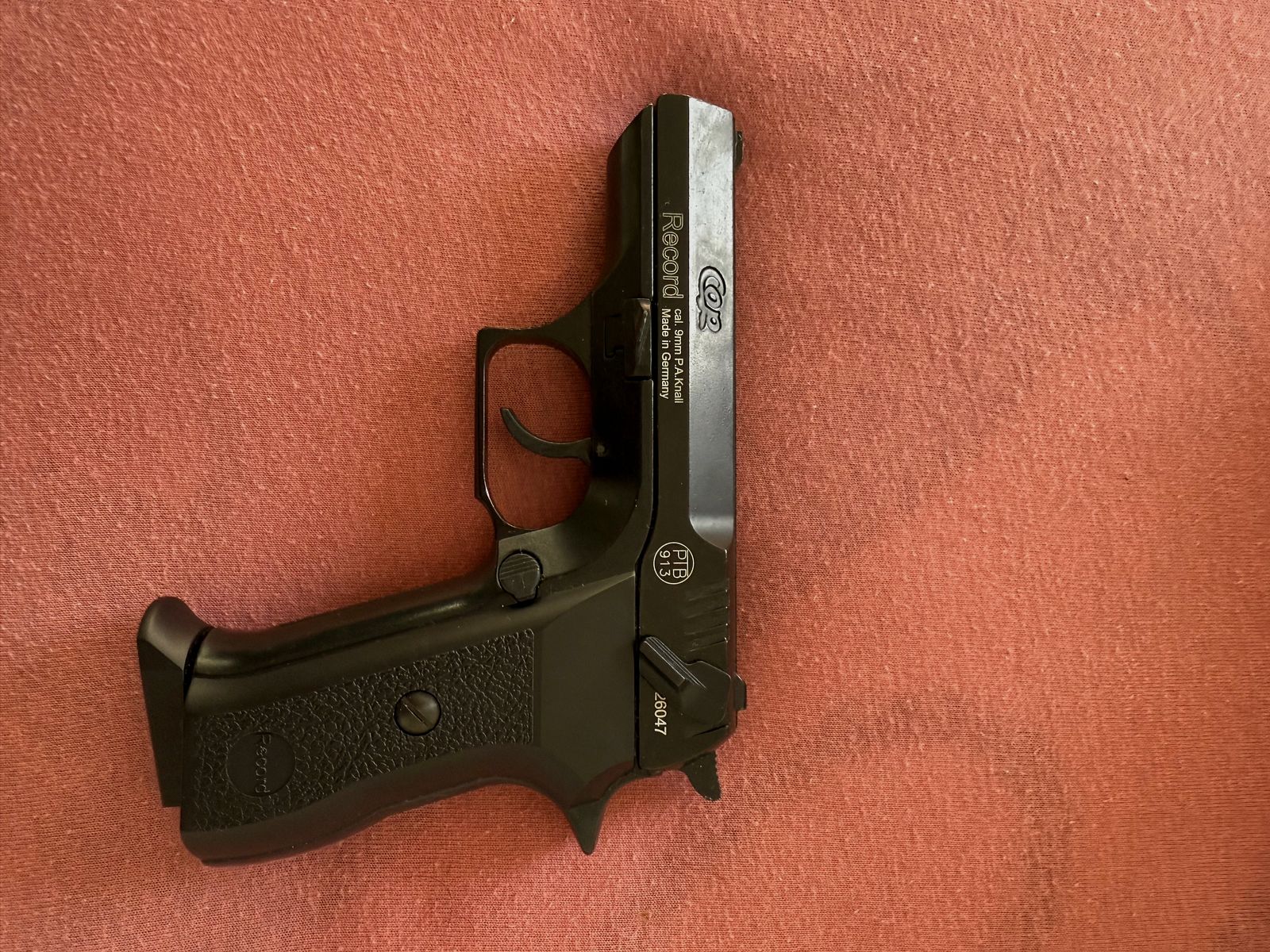 Schreckschusspistole mit ptb Zeichen