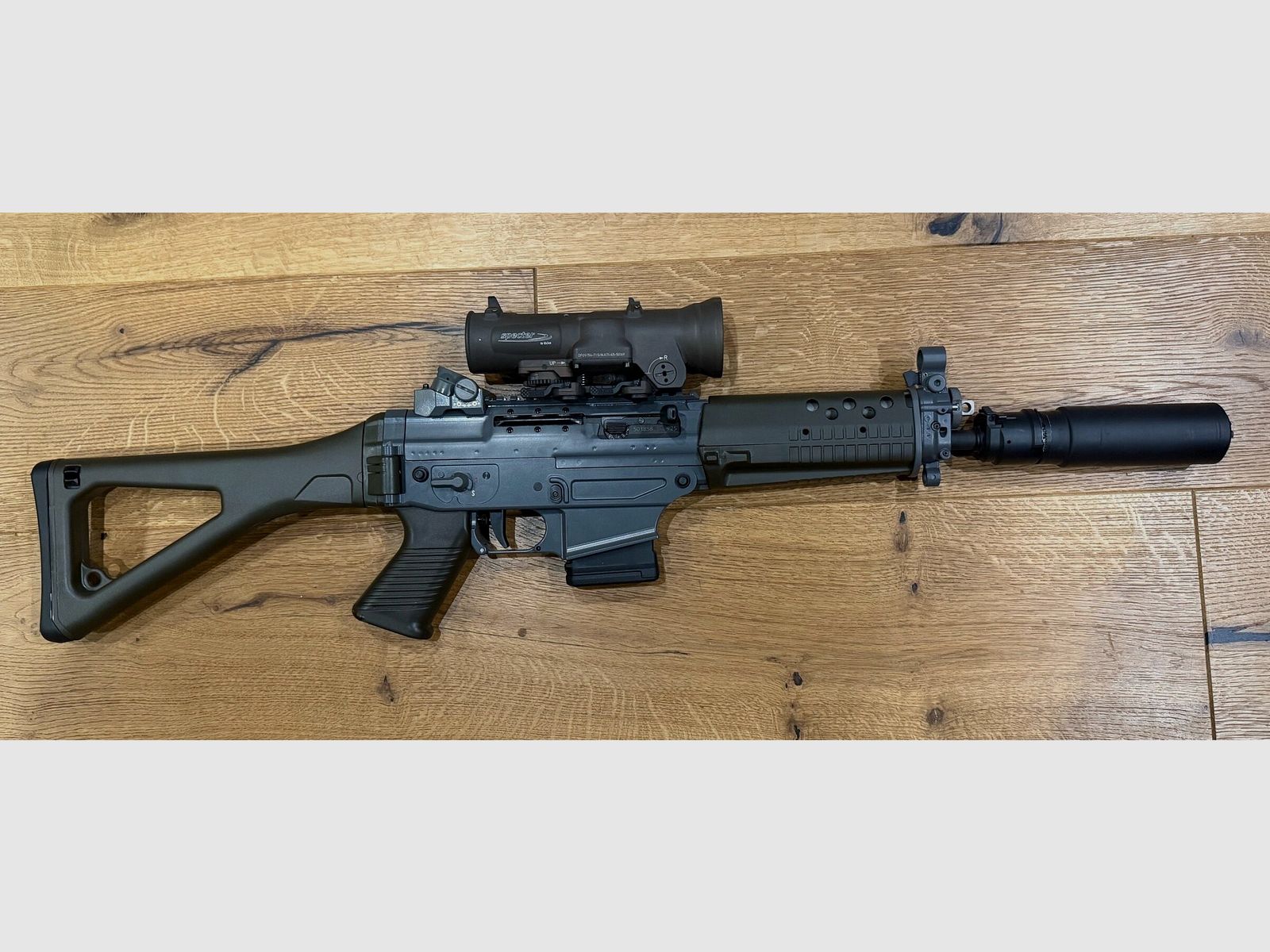 SIG SAUER AG Schweiz SG 553 AL SPORT US, Grau-Grün - Short Barrel