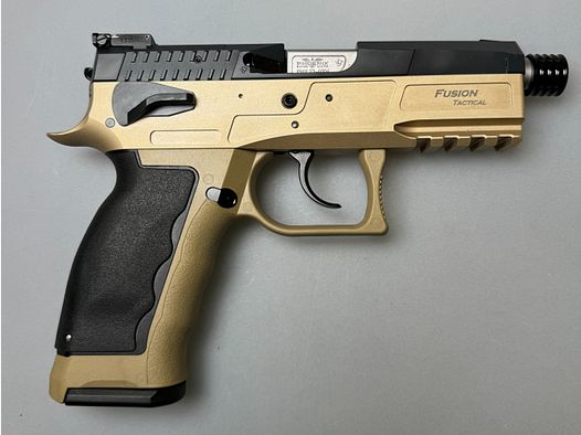 Pistolet Phoenix Fusion Tactical Gen2 9mm Para pour droitier, aluminium/polymère, couleur sable, DA/SA, guidon noir, canon fileté, organes de visée LPA
