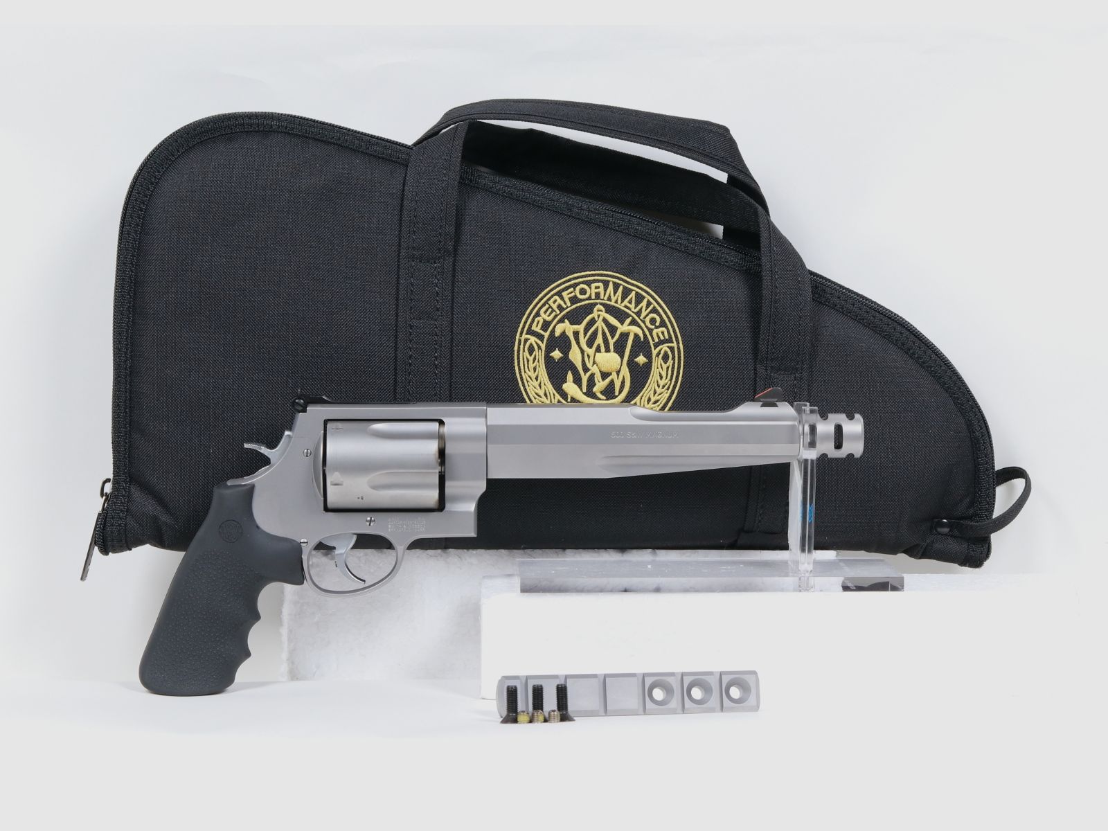 Smith & Wesson Mod. 500 Hunter 7 1/2", calibre .500S&WMag || Revólver